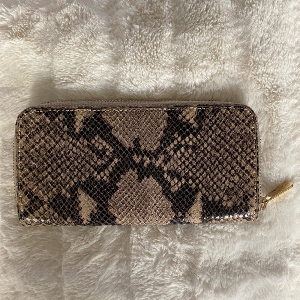 Michael Kors Clutch/Wallet In Python Authentic - image 2